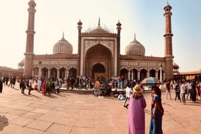 Old Delhi Street Food Tour – Explore Spices in Chandni Chowk - Chawri Bazaar Breakfast: Where Old Delhi Starts (Not Just a Random First Stop)