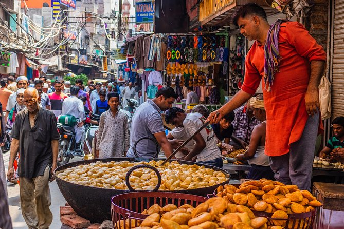 Old Delhi Street Food Tour – Explore Spices in Chandni Chowk - Pace, Crowds, and Food Choices: Where Your Expectations Should Match