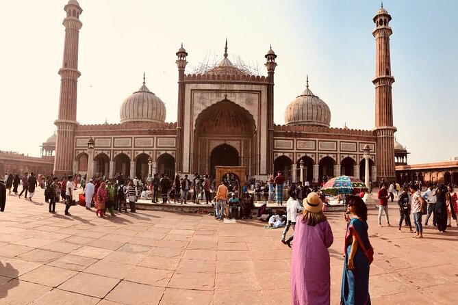 Old Delhi Street Food Tour – Explore Spices in Chandni Chowk - Chawri Bazaar Breakfast: Where Old Delhi Starts (Not Just a Random First Stop)