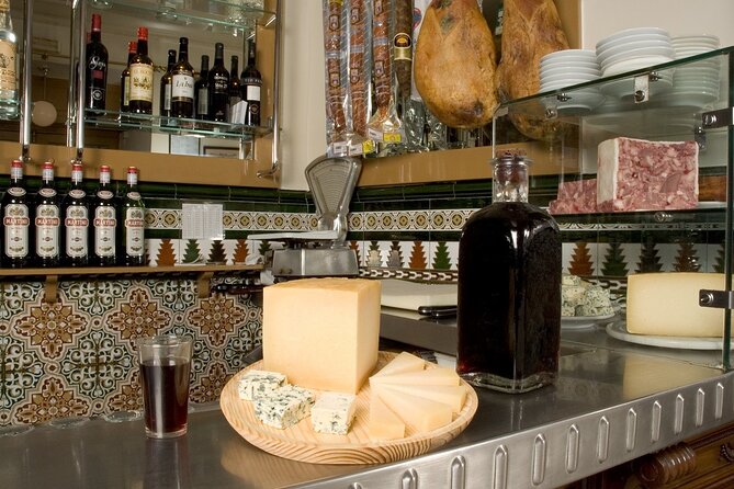 Old Madrid Tapas and Fine Wine Small Group Tour - Pace, walking, and comfort on Old Madrid cobblestones
