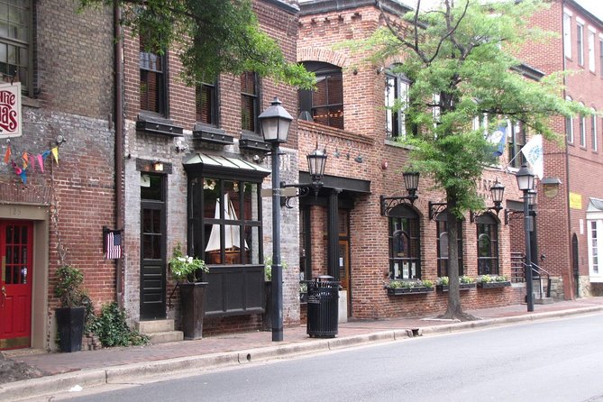 Old Town Alexandria Food Tour - Gadsby’s Tavern: the building complex that holds many eras