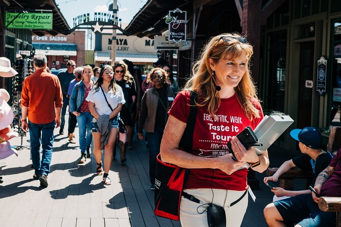 Old Town Scottsdale Food Tour -Alcohol Pkg Included! - Getting Your Bearing in Old Town Scottsdale (Meet Western Spirit)