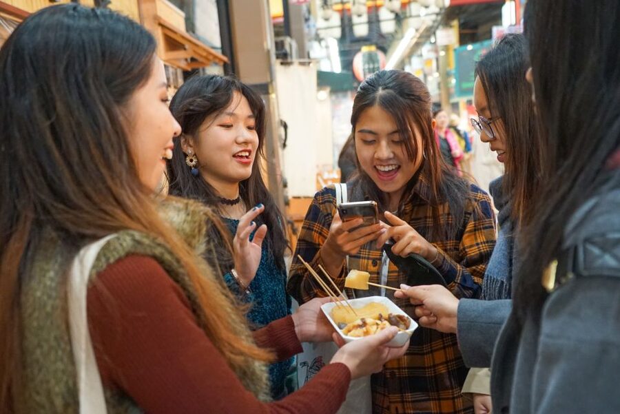 Osaka: Kuromon Market Food Walking Tour (6 stops, 6 tastes) - Meeting point at Nippon-bashi: start where the action is