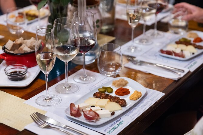 Palace District Evening Culinary, Wine, and History Walk - Key things I’d circle before you go
