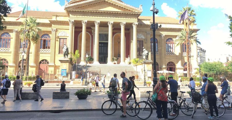 Palermo: Historic Center Guided Bike Tour with Food Tasting - Meet at Via Discesa dei Giudici: What the 3 Hours Actually Look Like