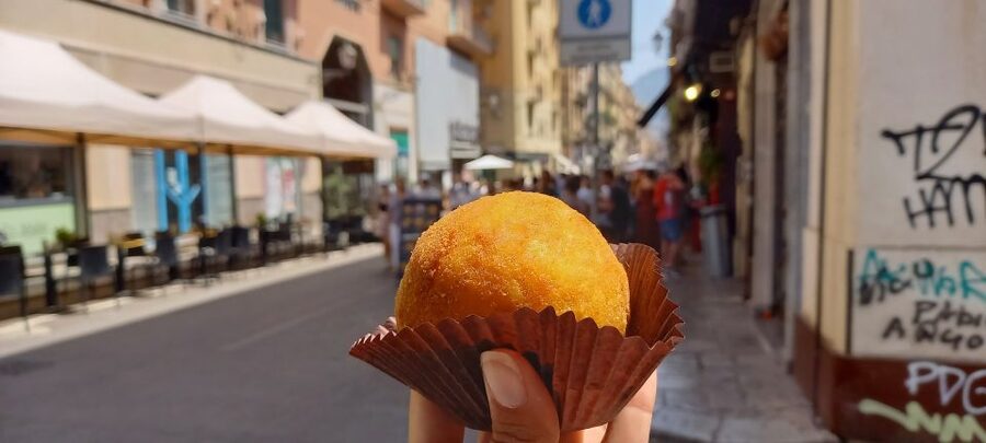 Palermo Sicilian Street Food Tour: Small Group with a Local - Second street-food round: sfincione, arancina, and the choice factor