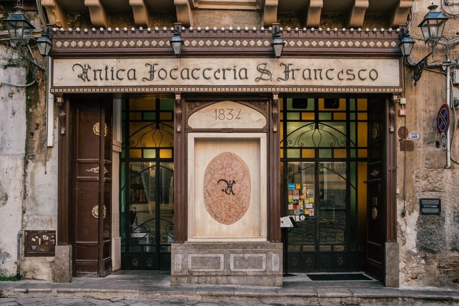 Palermo Sicilian Street Food Tour: Small Group with a Local - Drinks, pace, and what 3.5 hours feels like on the ground