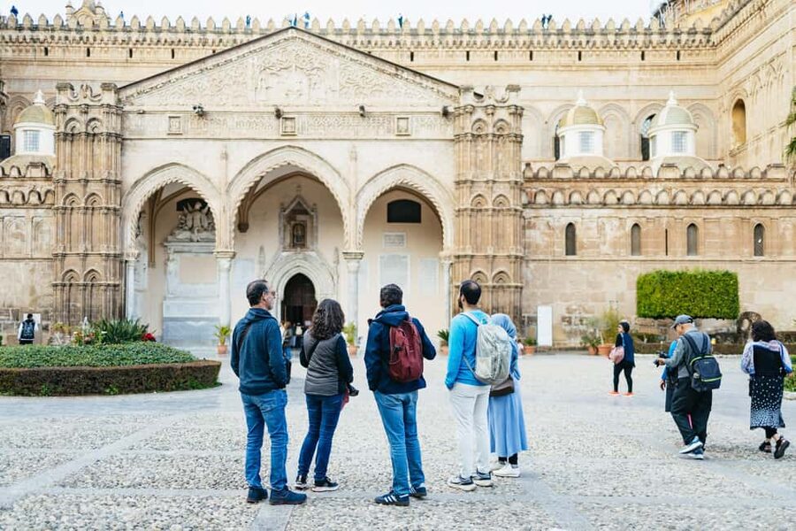 Palermo: Street Food and History Walking Tour - Meeting the day in Palermo’s old streets