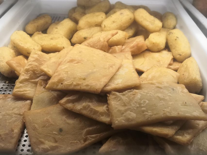 Palermo: Street Food Walking Tour at Sunset - Sfincione and Palermo-style comfort food