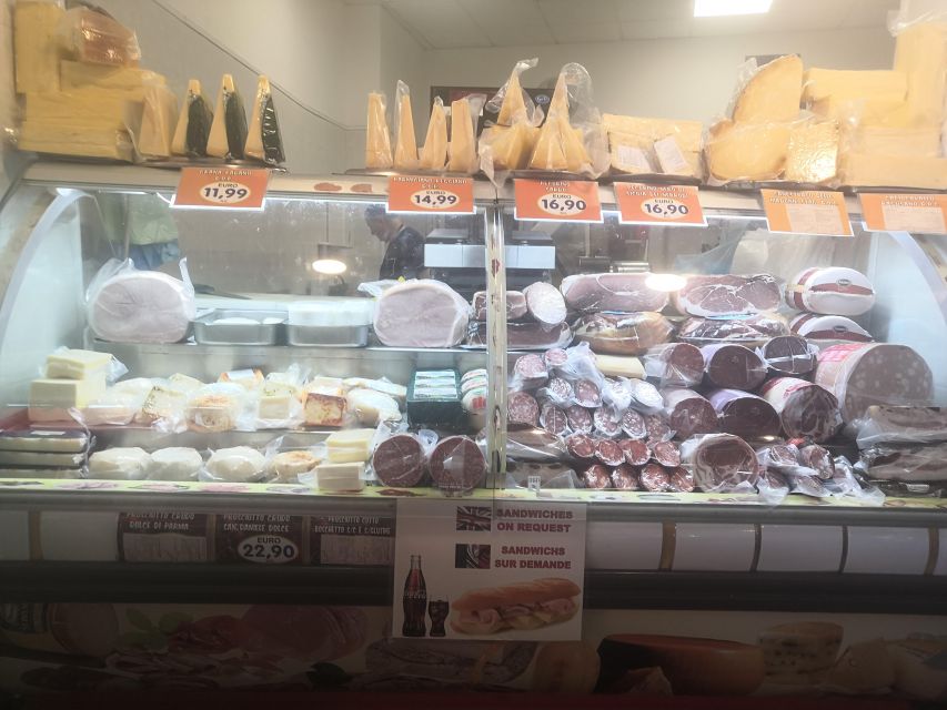 Palermo: Street Food Walking Tour at Sunset - The adventurous stop: spleen sandwich (yes, really)