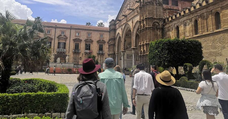 Palermo: Street Food Walking Tour with Local Guide & Tasting - Why Palermo street food works so well on foot
