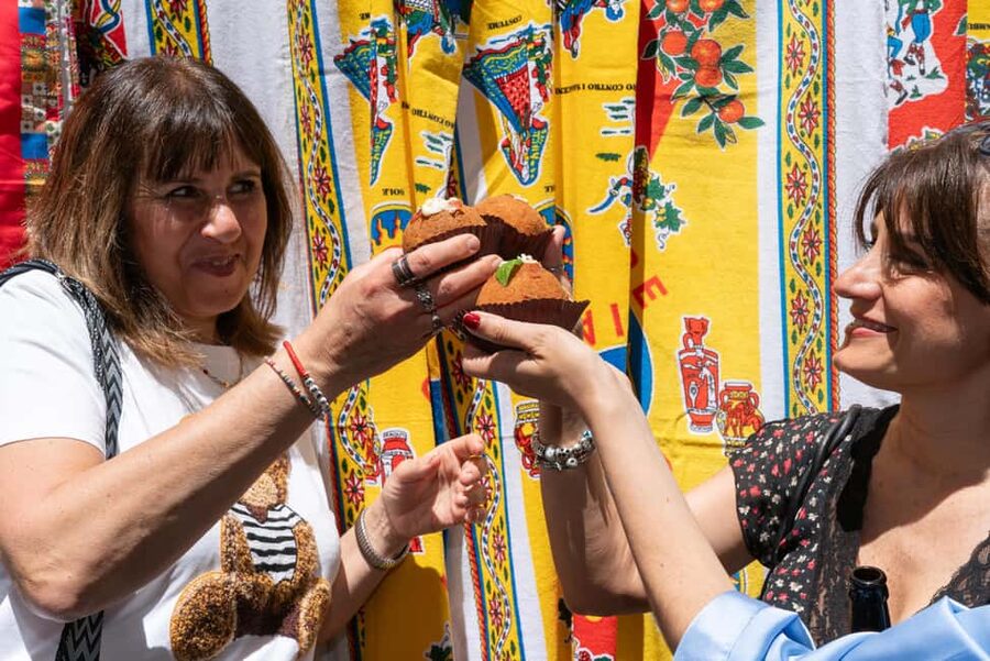 Palermo: Traditional Full Meal Food Tour with a Local - Palazzo Gangi lunch: a real sit-down moment in the middle of the route