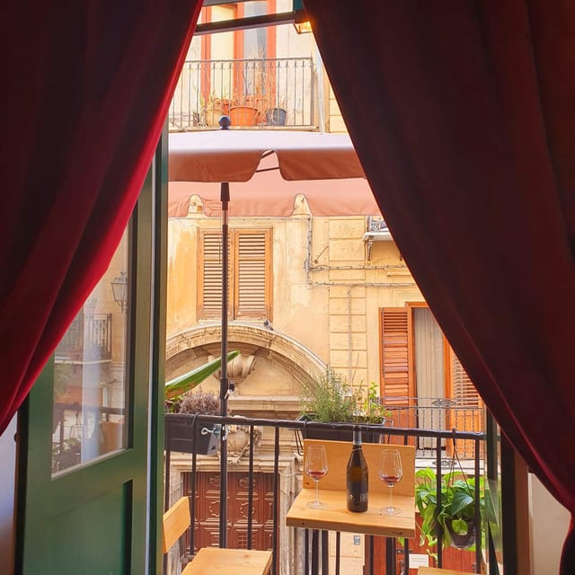 Palermo: Wine Tasting with Sicilian Tapas - Sicilian tapas pairing that actually keeps up
