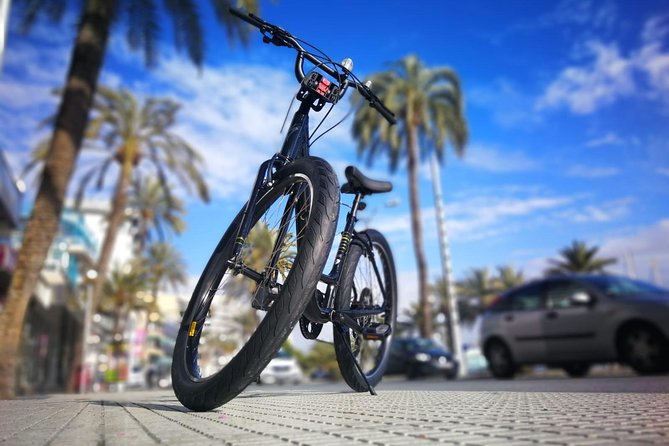Palma de Mallorca Bike Tour with tapas - Harbor-to-church atmosphere: what you’ll see before La Seu