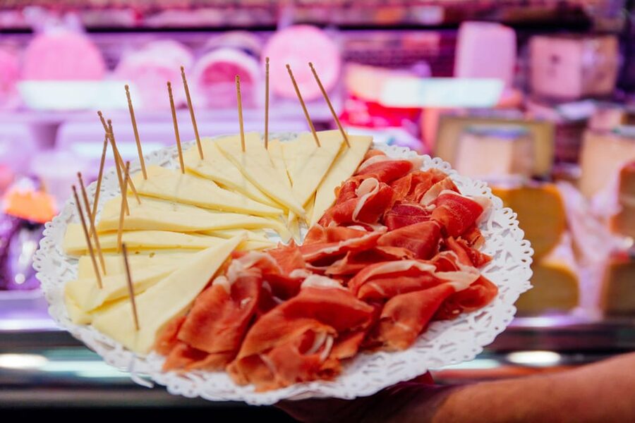 Palma de Mallorca: Foodie Walking Tour of the Old Town - Panadas, Sobrasada Bread, and the Flavors That Define Mallorca