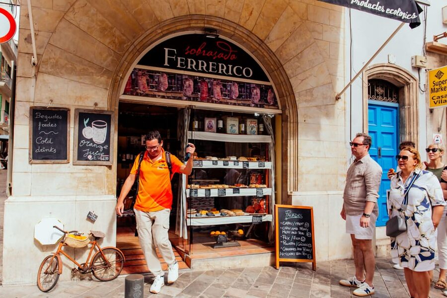 Palma de Mallorca: Foodie Walking Tour of the Old Town - Convent Sweets First: The Story Behind the 13th-Century Baking