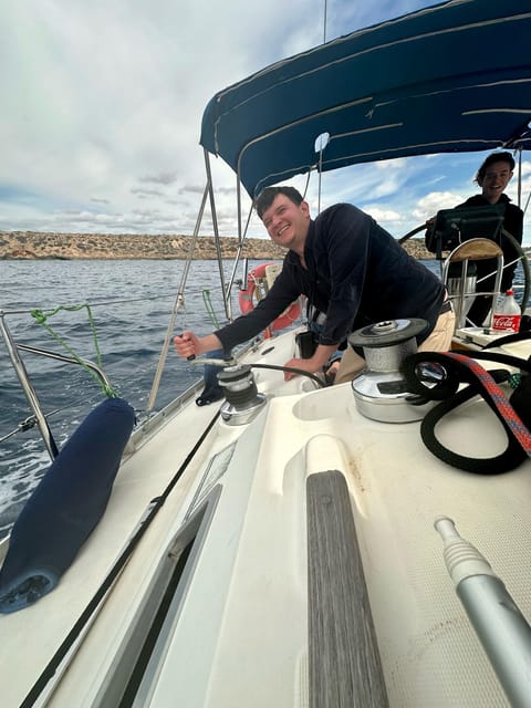 Palma de Mallorca: Sailing Boat Trip with Skipper & Tapas - Price and value: is $677 per group worth it?