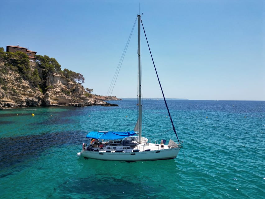 Palma de Mallorca: Sailing Boat Trip with Skipper & Tapas - Where you meet and how the skipper gets things rolling
