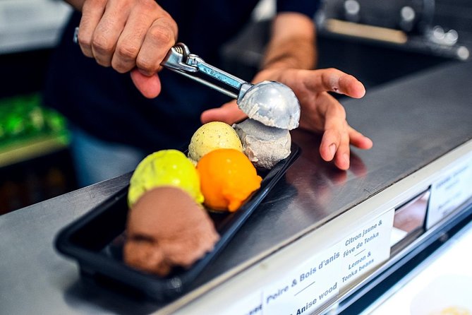 Paris Chocolate and Pastry Private Tour With Secret Food Tours - Why Montmartre is the right stage for French desserts