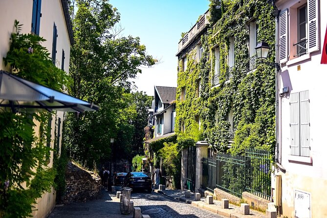 Paris Chocolate, Macaron & Pastry Food Tour: 10 Gourmet Tastings - Montmartre vs. Saint-Germain-des-Prés: pick the mood that fits your day