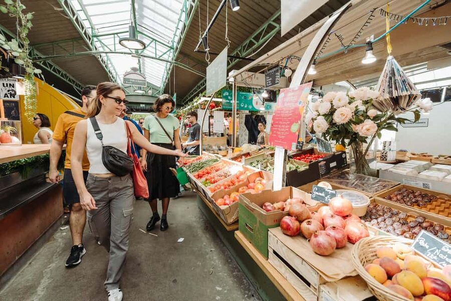 Paris Culinary Tour: 11 Tastings & 2 Wines in Le Marais - Le Marais in 3 Hours: Why This Food Walk Feels Worth It