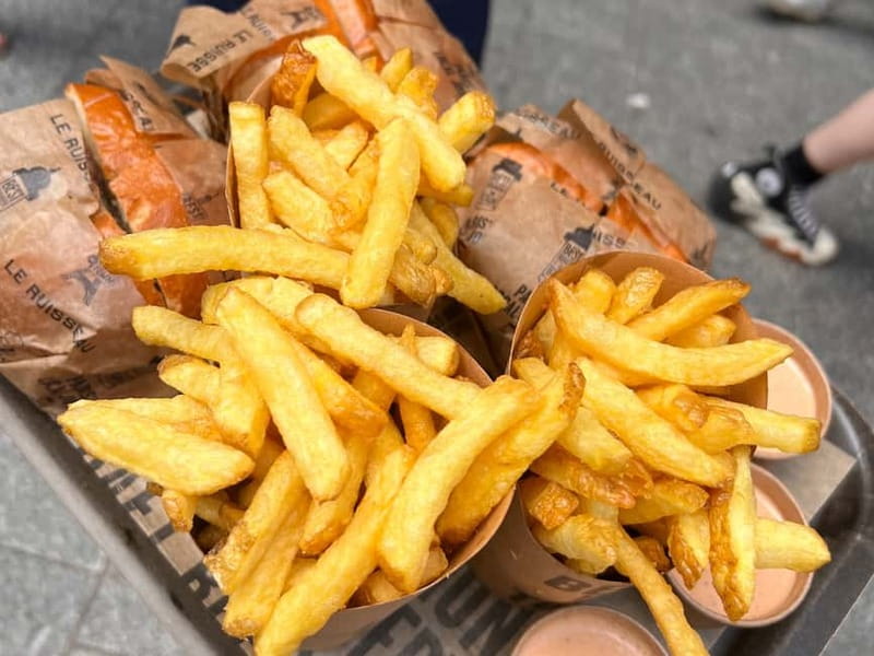 Paris: Le Marais Guided Food Tour with Tastings - Why Le Marais Works So Well for a Food Walk