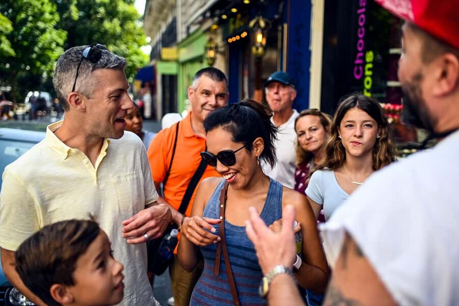 Paris: Montmartre Food Tour with 10 Local Tastings & Wines - Montmartre market time: a short visit that adds context