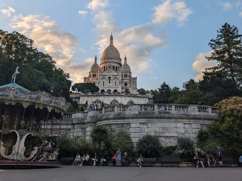 Paris: Montmartre/Pigalle Foodie Tour with Tastings - Practical tips so you enjoy every bite