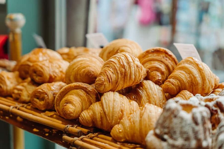 Paris: Pastries and Chocolate Walking Food Tour - Entering the Paris you would not find on foot