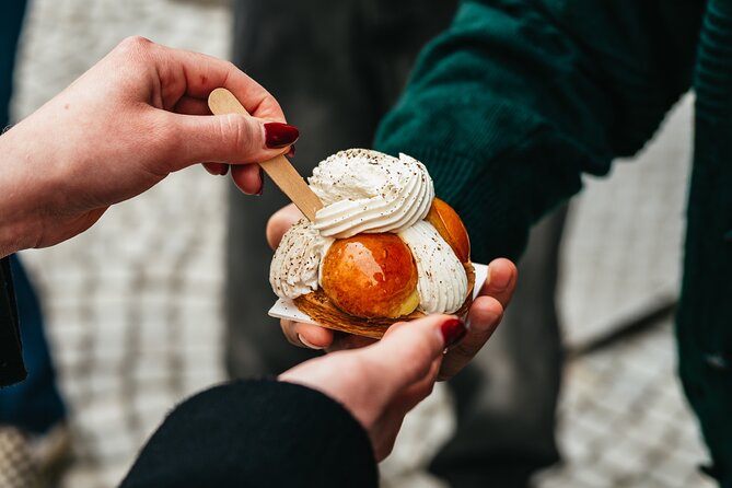 Paris: Pastries Food Tour in Le Marais with a Culinary School - Rue de Turbigo Start: A Pain au Chocolat Praliné With a Modern Turn