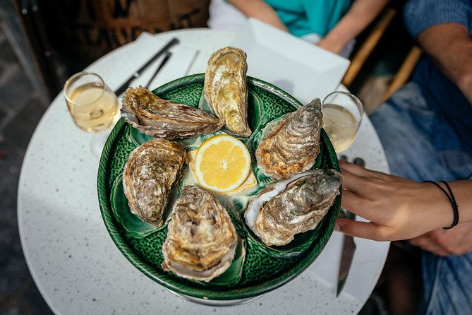 Paris Private Food Tour with 6 or 10 Tastings - What makes the best guides work: personalization, timing, and communication