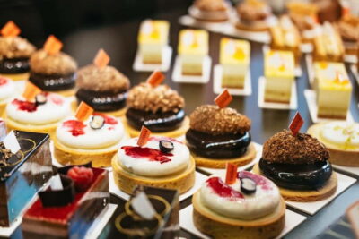 Paris: Saint Germain des Prés Guided Foodie Walking Tour - Starting in front of Church of Saint-Germain-des-Prés: your bearings, quickly