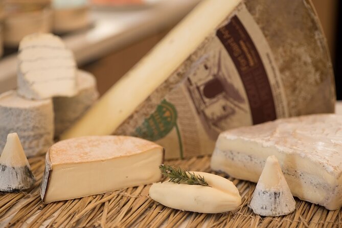 Paris St Germain Food Tour with Cheeses, Foie Gras, Wines & More - Saint-Germain-des-Prés walking route: what the neighborhood adds to the meal
