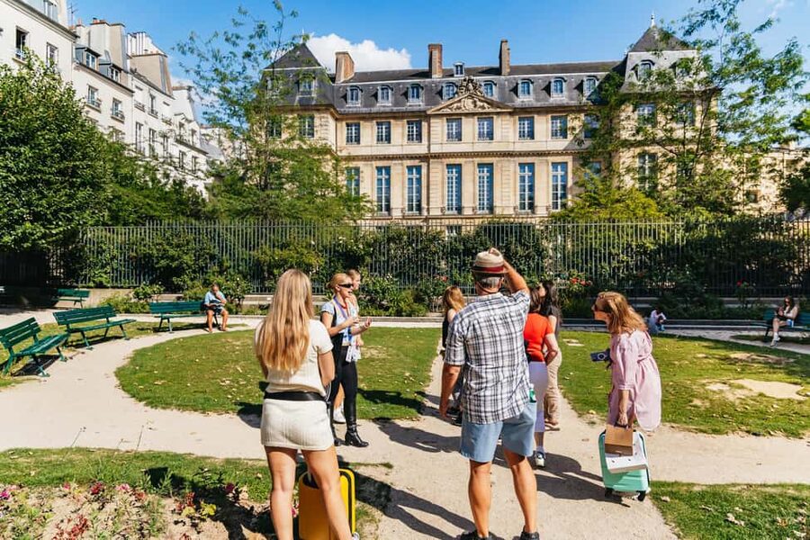 Paris: Walking Food Tour with Cheese, Wine and Delicacies - Why the Marais Makes This Food Tour Feel More Like Paris
