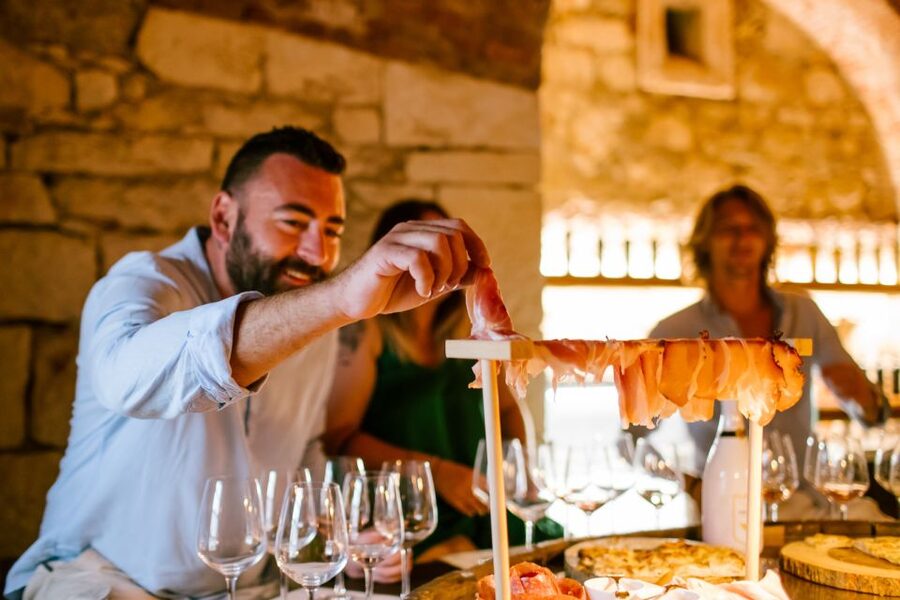 Pastrengo: Lake Garda Wine & Food Tasting in Historic Fort - Language and Group Mix: What You Should Plan For