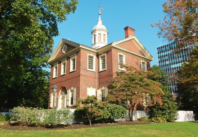 Philadelphia Historic Centre Food Tour with 5 Authentic Tastings - Key highlights you’ll feel right away