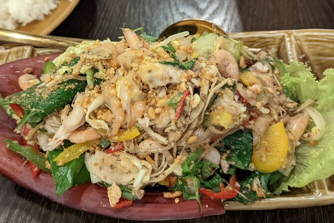 Phnom Penh Authentic Evening Food Tour 100% By Local - Independence Monument to Russian Market: the stop-by-stop flavor path