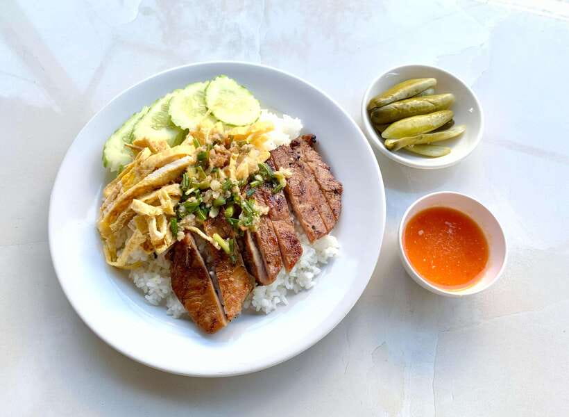 Phnom Penh: Street Art & Food Tour by Tuk-Tuk - Getting Oriented Fast: Hotel Pickup and a Tight 4-Hour Loop