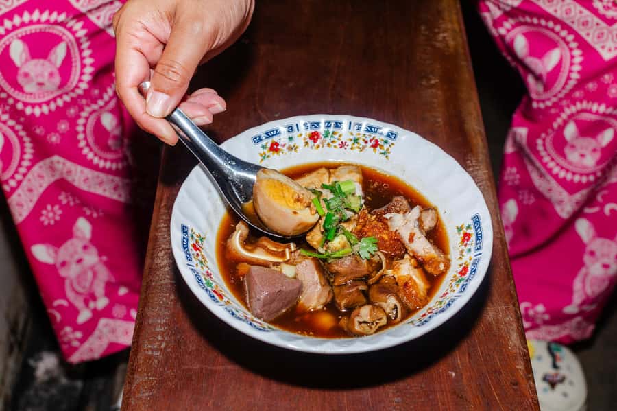 Phuket: Southern Flavours Food Tour with 15+ Tastings - Key things that make this Phuket food tour worth your morning