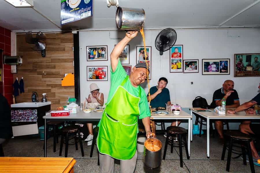 Phuket: Southern Flavours Food Tour with 15+ Tastings - The Burmese teashop stop: tea leaf salad, samosas, and wood-fired naan