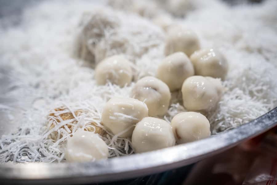 Phuket: Southern Thai Flavors Food Tastings Tour - Why this Phuket evening food tour is such good value