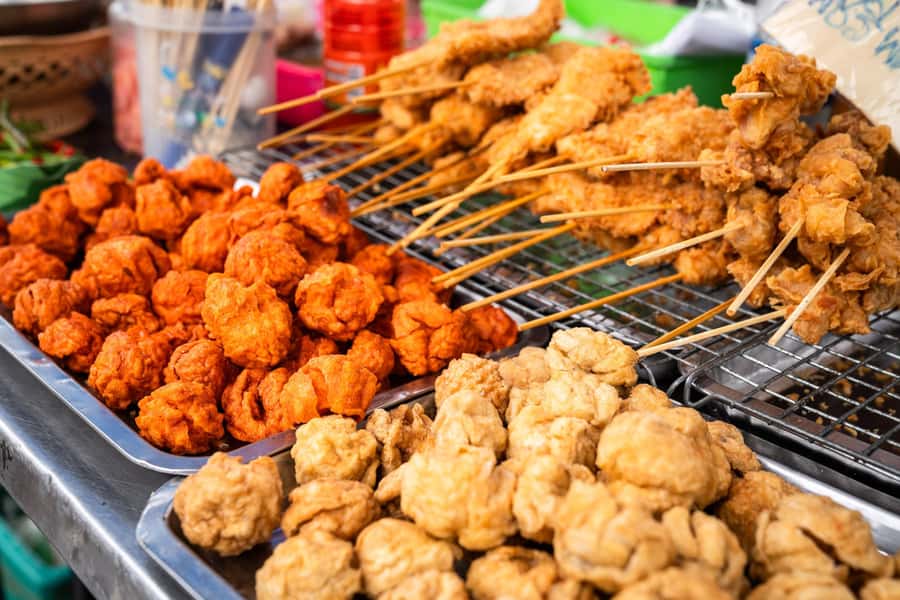 Phuket: Southern Thai Flavors Food Tastings Tour - Guides and pacing: what small-group time gets you