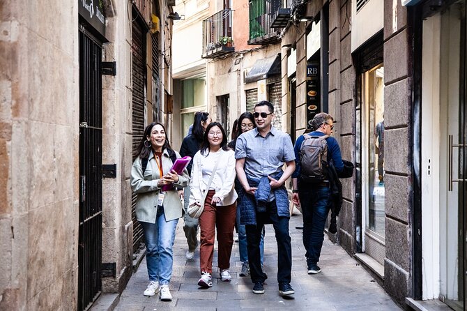 Picasso Museum and Walking Tour Plus Optional Wine & Food Tasting - Els 4 Gats and Sala Pares: Early Stops That Give You Social Context