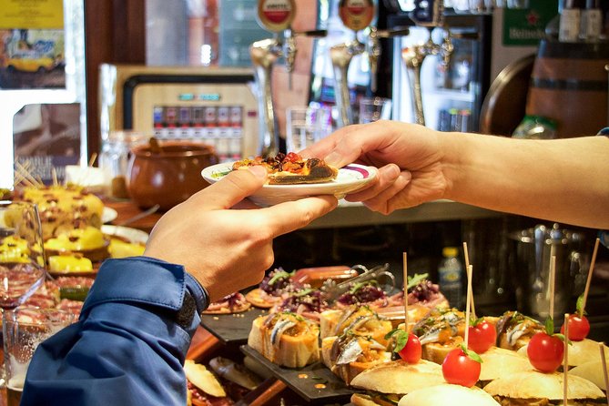 Pintxo and Tapas tour with local Food Expert - Guggenheim Bilbao and Federico Moyua Plaza: landmarks with food-friend context