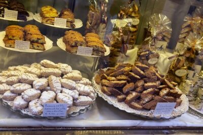 Pisa’s Ultimate Food Tour: Full Tuscan Meal by Do Eat Better - Pici pasta near Palazzo Agostini: thick Tuscan strands that actually fill you up