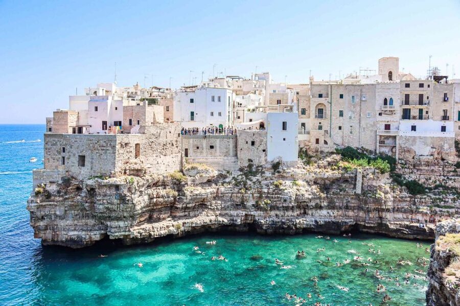 Polignano a Mare: Street Food Tour with Tastings and Wine - Guide personalities: Daniele, Giuseppe, Alessandra set the tempo