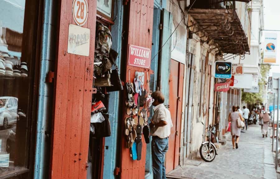 Port Louis: Street Food & City Tour - Chinatown tasting, then Central Market: where you feel the food system