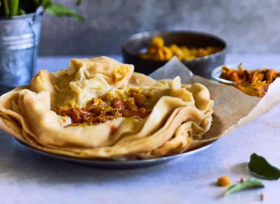 Port Louis: Street Food & City Tour - How the guide turns food into history you can use