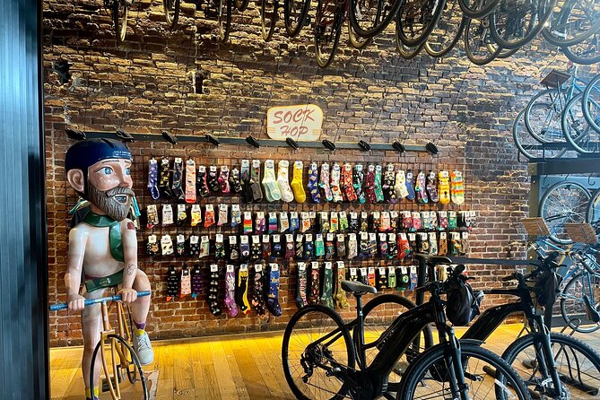 Portland Oregon Foodie Field Trip By Bike and E-bike - Guides that make Portland stories land in real time