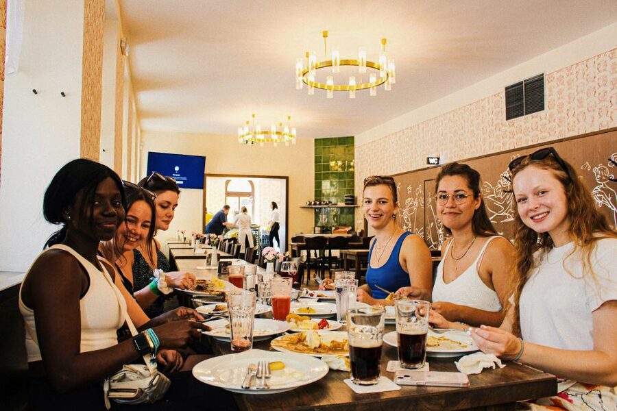 Prague: Guided Food Tour with Tastings - Where you meet and what to bring